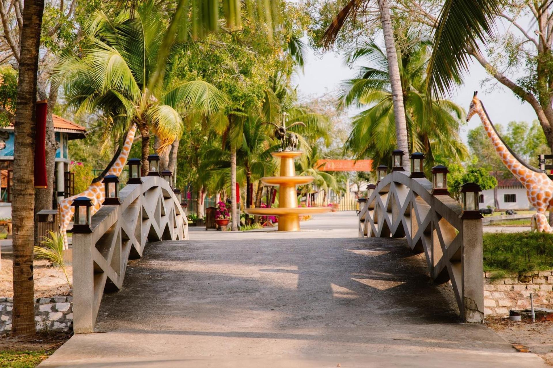 Dat Lanh Beach Resort La Gi Exterior photo