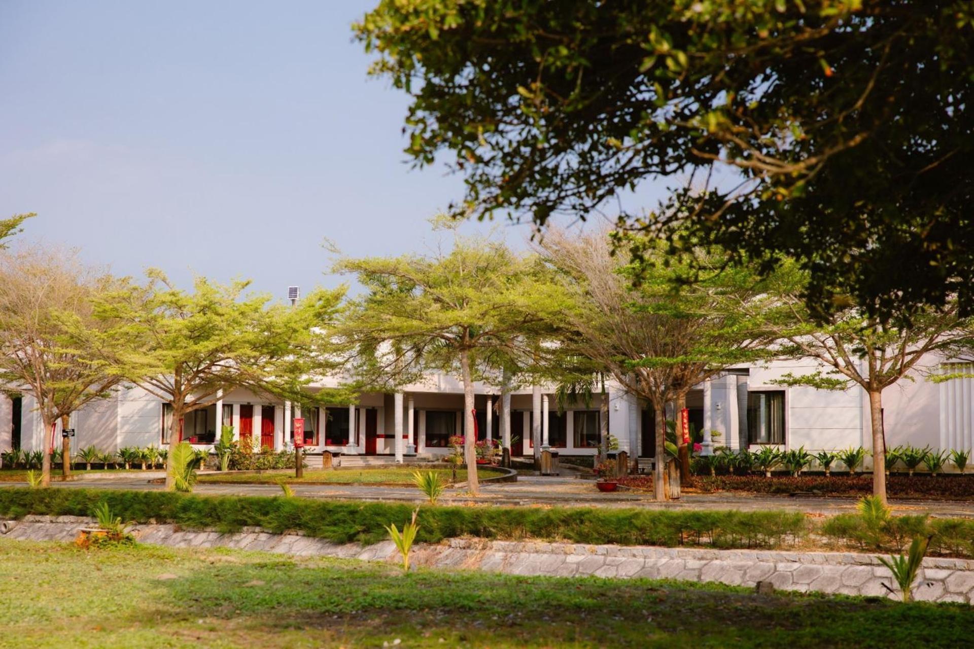 Dat Lanh Beach Resort La Gi Exterior photo