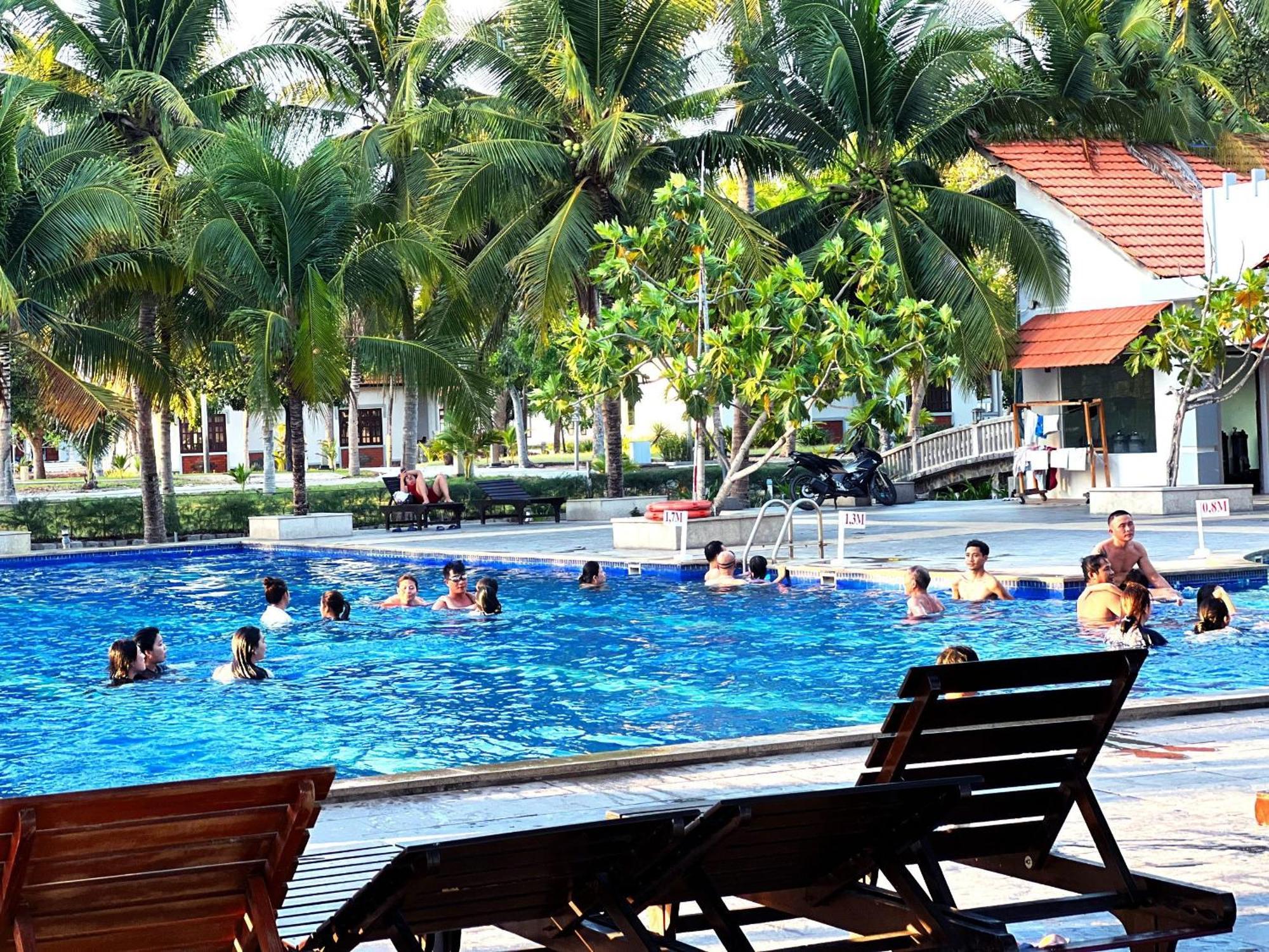 Dat Lanh Beach Resort La Gi Exterior photo